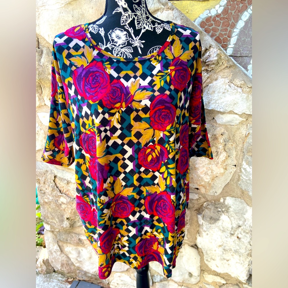Lularoe Irma Shirt Size Large L